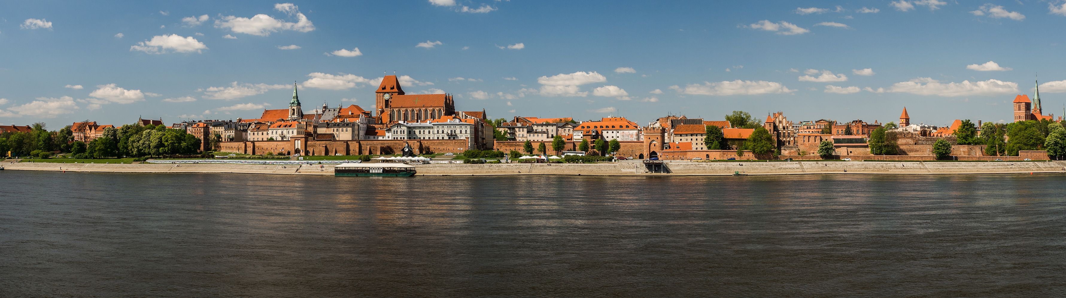 Torun_panorama2.jpg