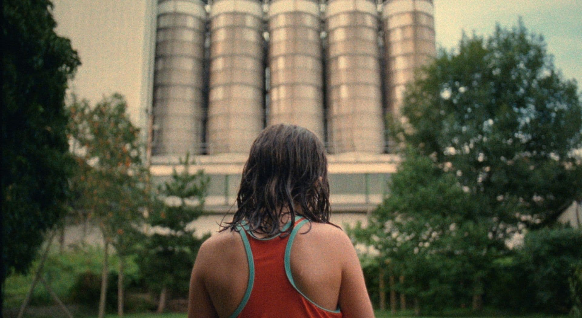 WWW_Talent Demo Showcase_The Swimsuit, cin. Lisa Jilg.jpg