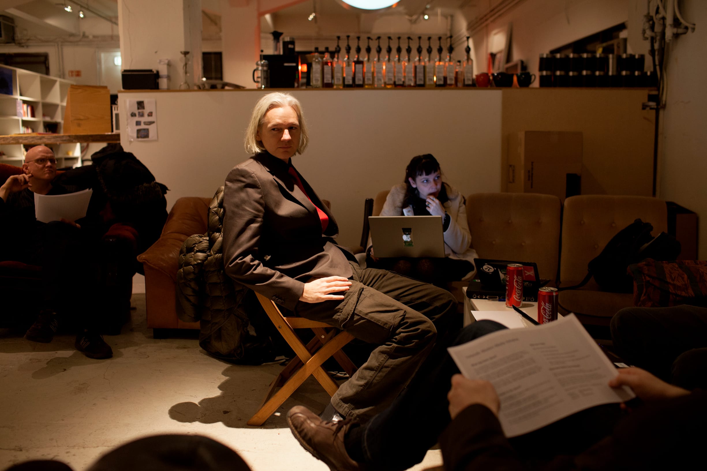 We Steal Secrets: The Story of Wikileaks